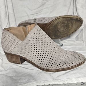 Lucky Brand Perforated Gray Flats